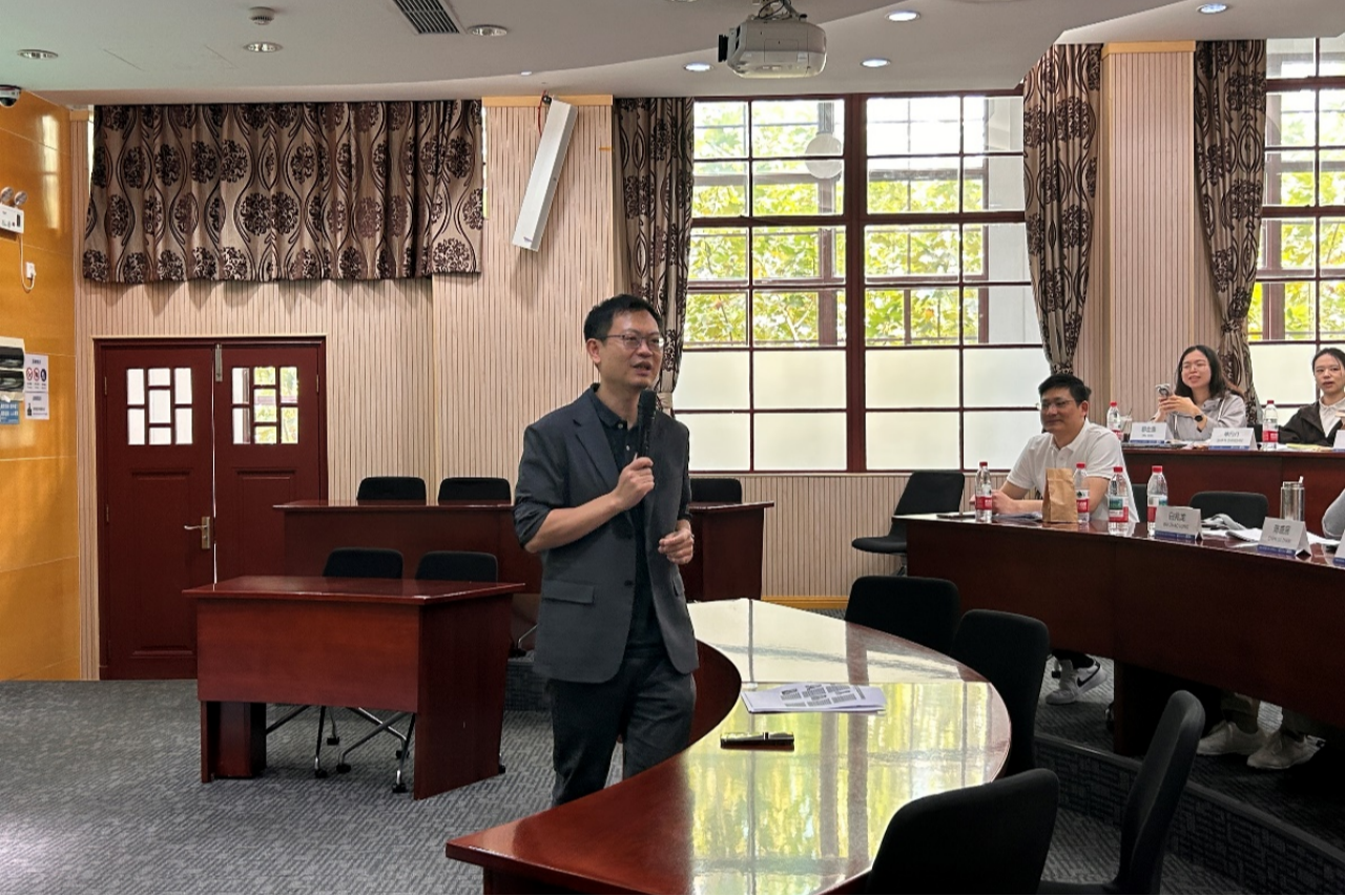 汇川技术人力资源部总裁贾明走进MBA课堂
